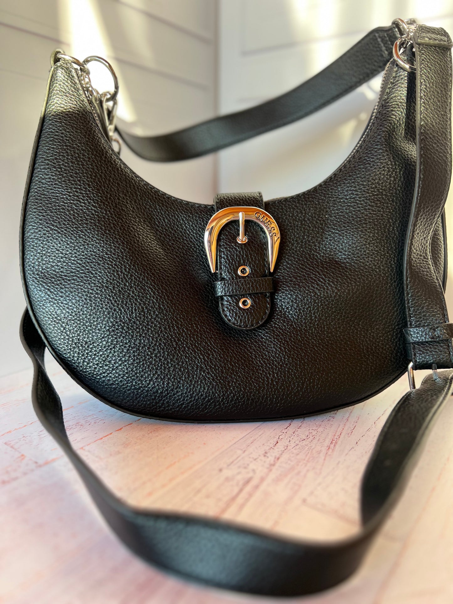 Cartera Guess