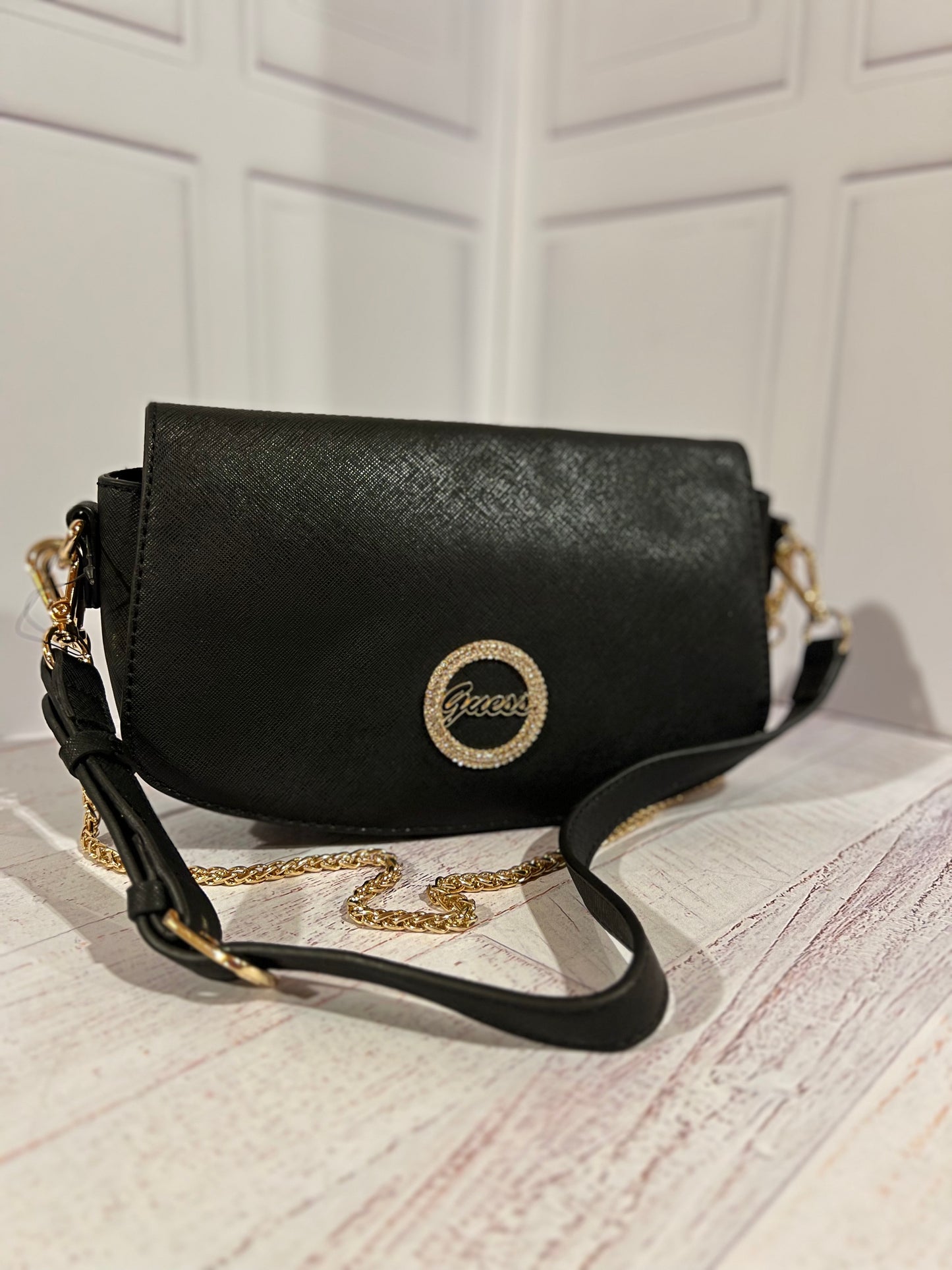 Crossbody Guess