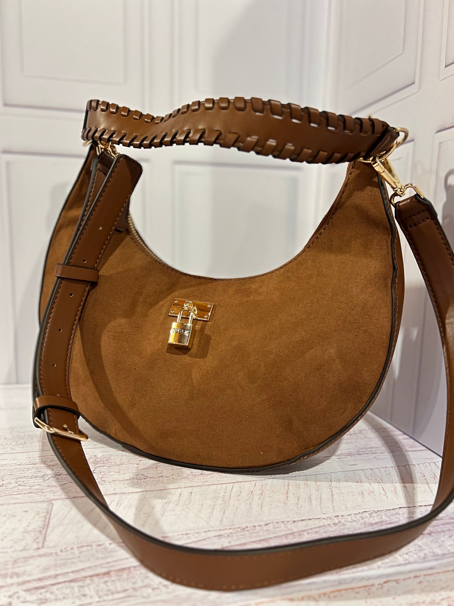 Crossbody Guess