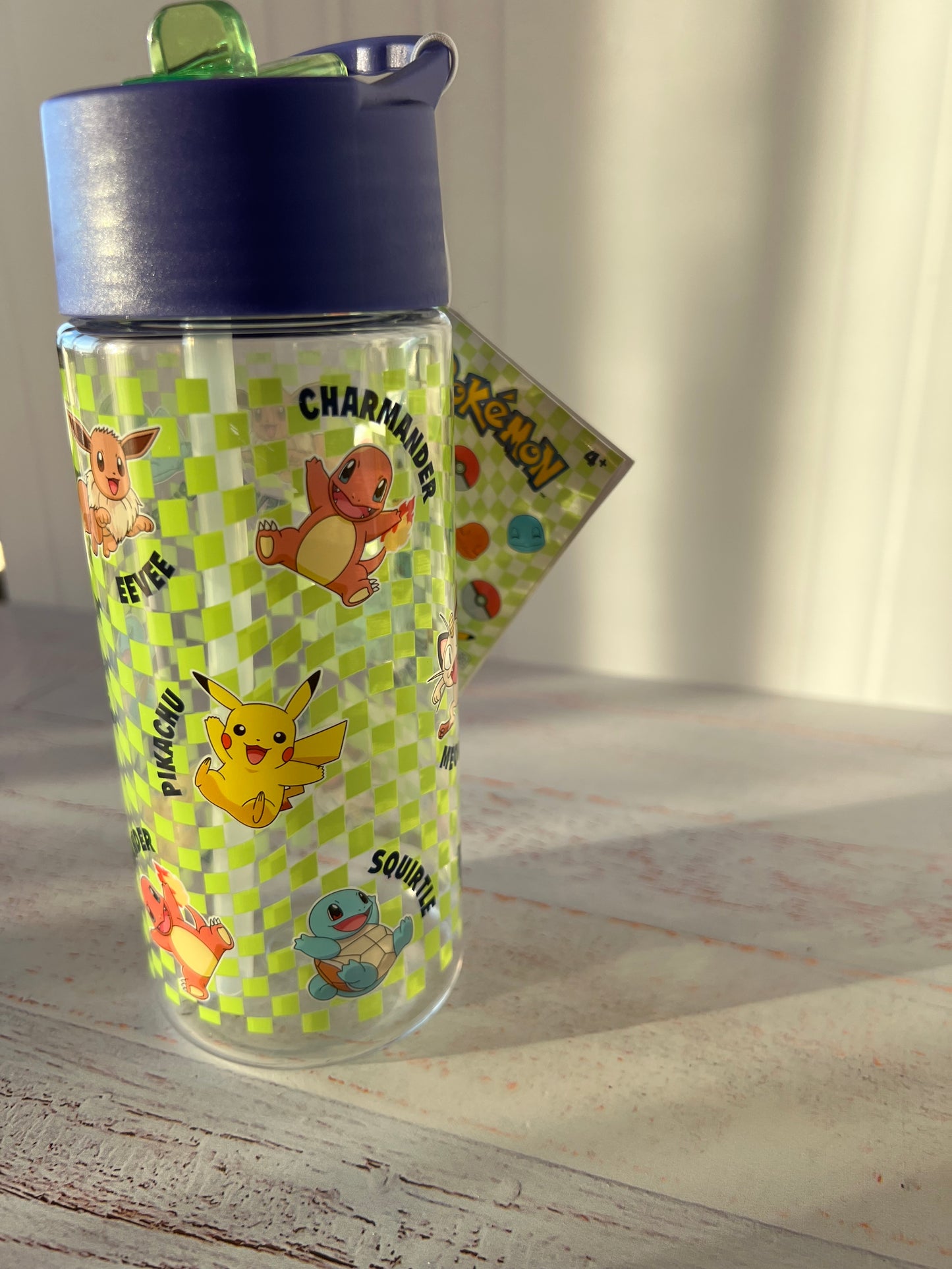 Botellas de Pokemon y Pikachu