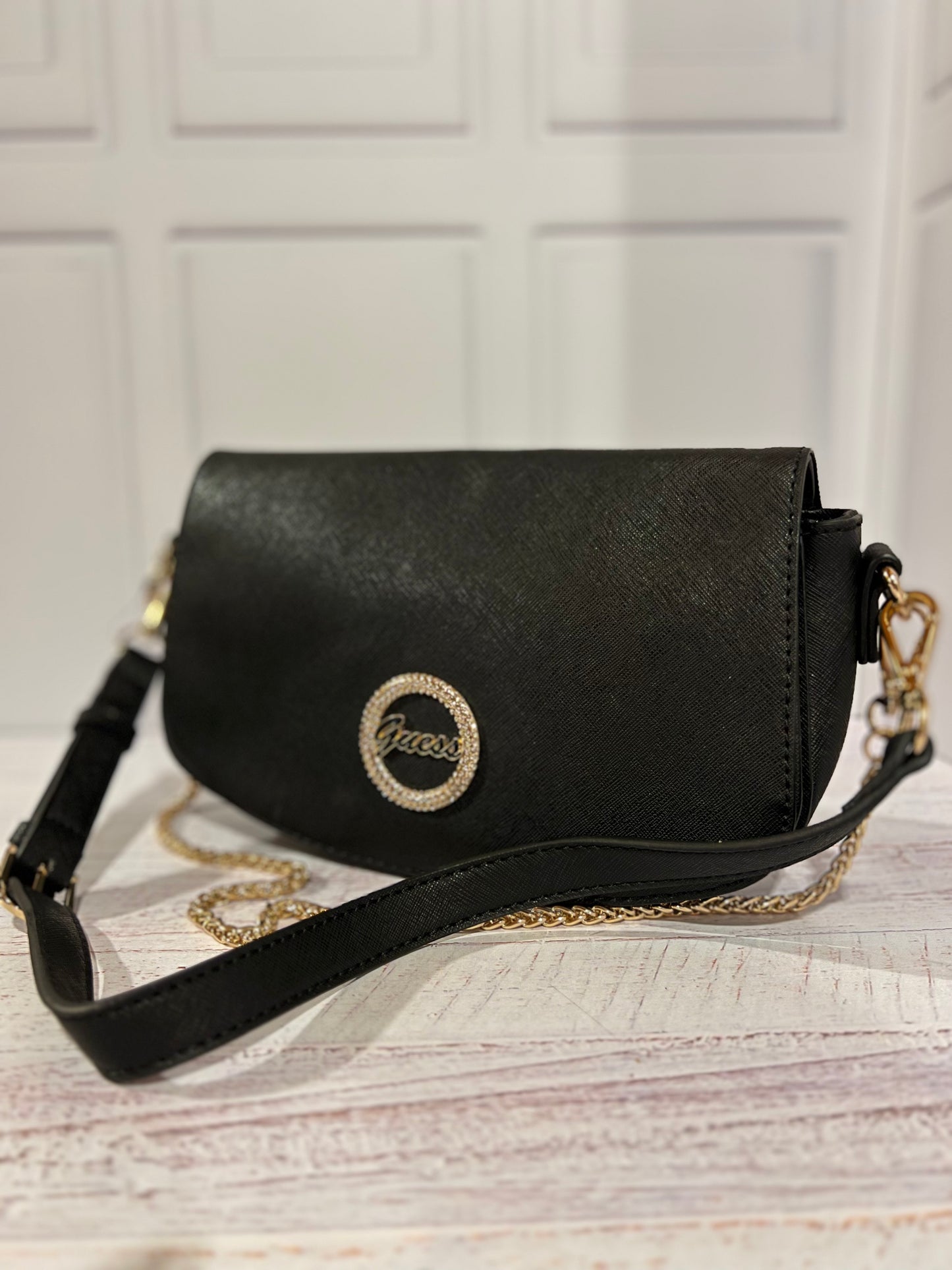 Crossbody Guess