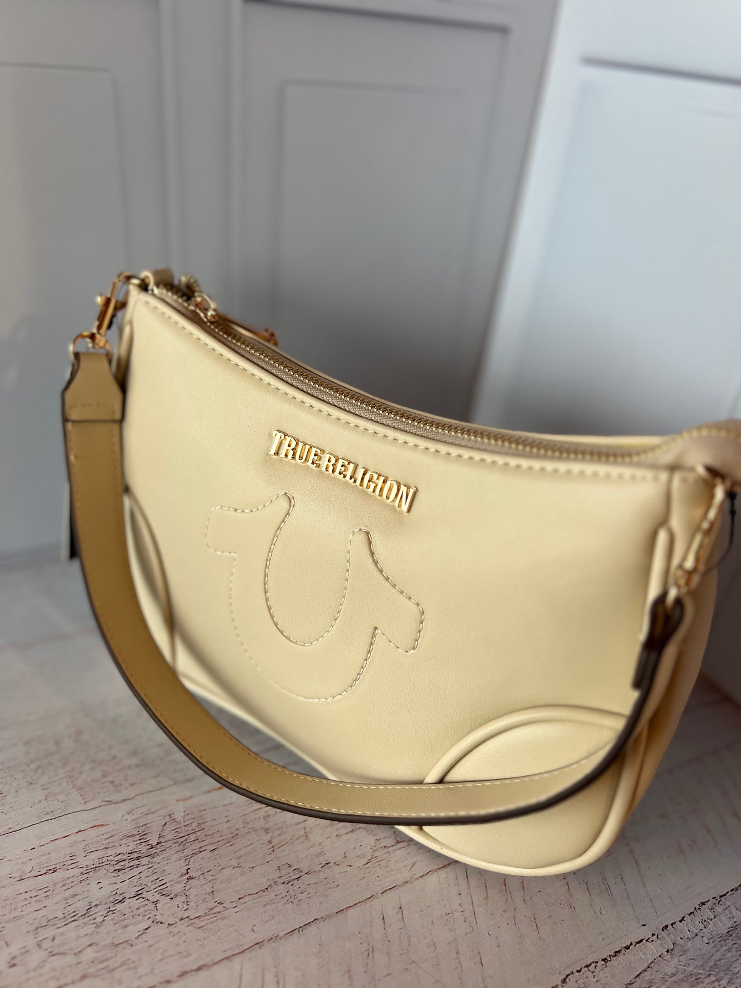 Crossbody True Religion