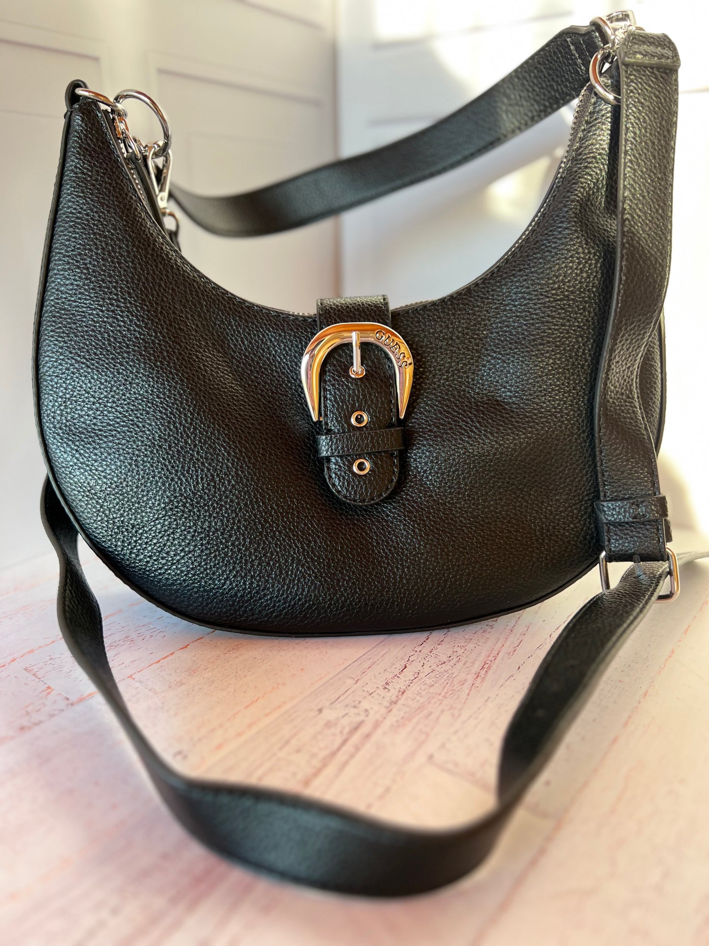 Cartera Guess